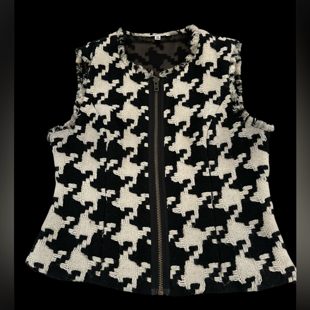 CAbi Wool Blend Medium Vest, Houndstooth Pattern